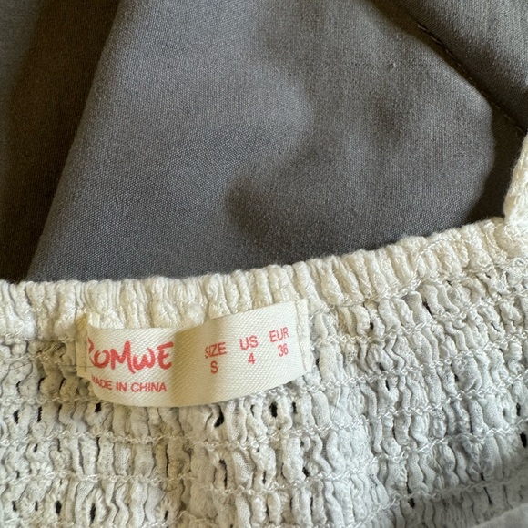 🔮 3/$15 Cropped Eyelet Shirt - Picture 3 of 3